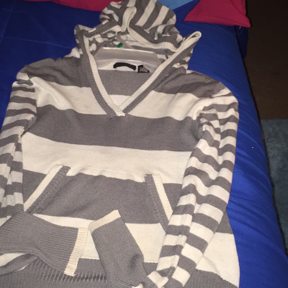A nice jacket/sweater